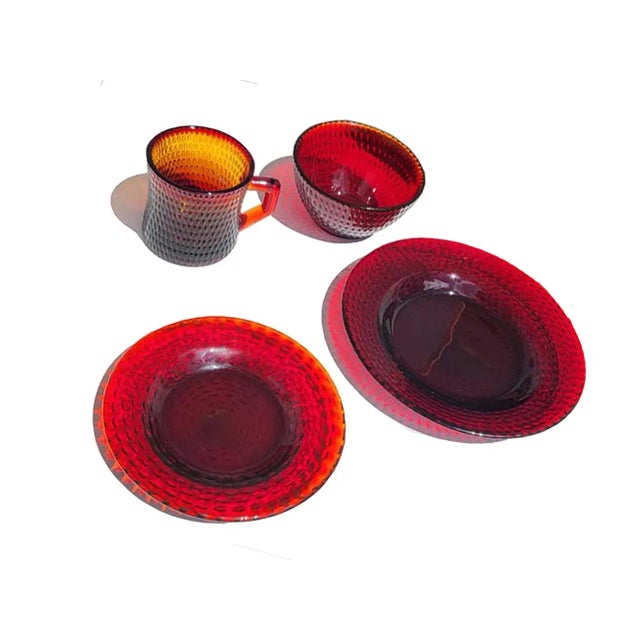 Mid-Century Modern 1960s Vintage Ruby Red Arcoroc Vercors 4-Piece Breakfast and Coffee/Tea Service, Set of 24 For Sale - Image 3 of 8