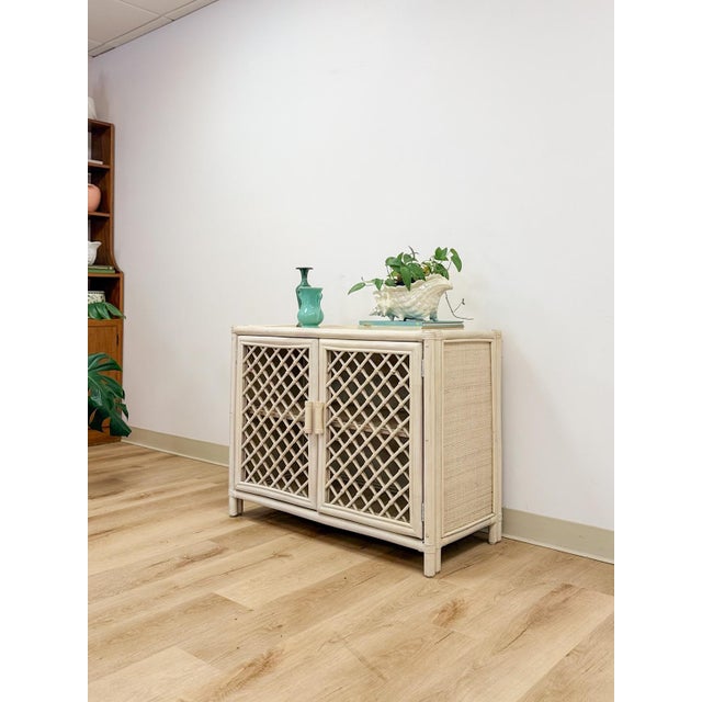 Late 20th Century Vintage Cream Rattan Lattice Cabinet Coastal Tropical Hollywood Regency For Sale - Image 5 of 17