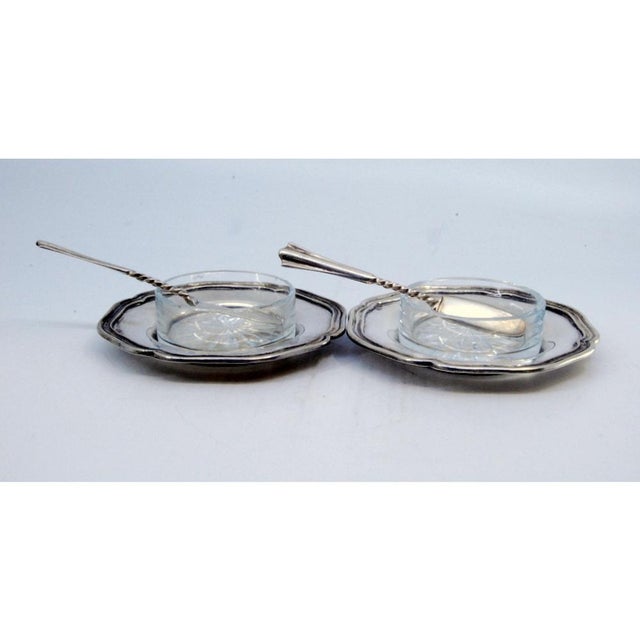 Silver Butter Dishes with Glass Cores and Knives with Twisted Handles, Set of 6 For Sale - Image 4 of 10