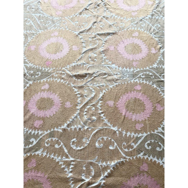 Mid-Century Modern Hand-Embroidered Large Neutral Tan Suzani Bedspread For Sale - Image 3 of 9