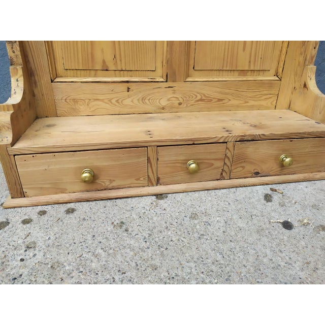 Vintage Wood Shelf, in Good conditions. Designed before 1890