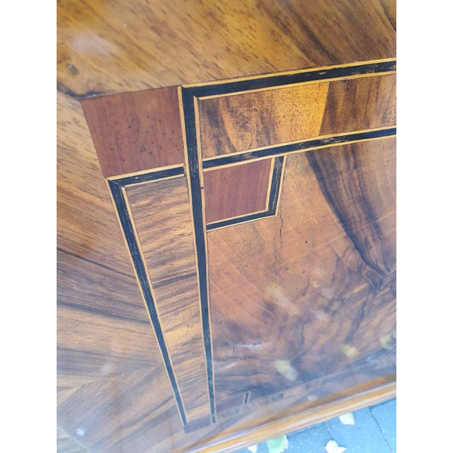 Wood Louis Seiz Commode in Inlaid Walnut, 1790 For Sale - Image 7 of 12