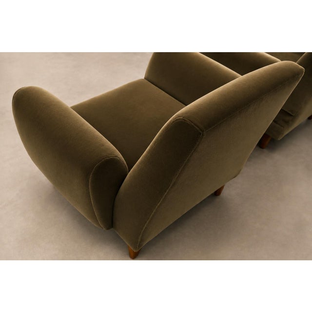 Pair of Brazilian Modern Armchairs in Pau Marfim and Olive Mohair, Brazil, 1960s For Sale - Image 11 of 18