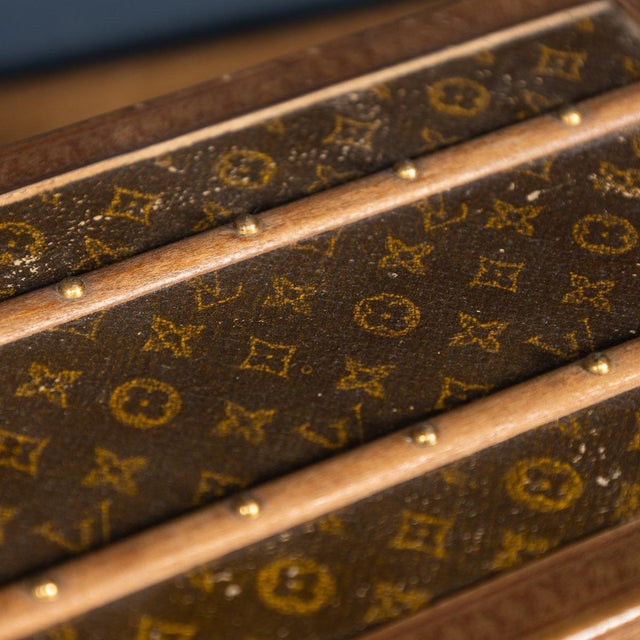 Louis Vuitton 20th Century Louis Vuitton Malle Fleurs Trunk in Monogram Canvas, France, 1910s For Sale - Image 4 of 18