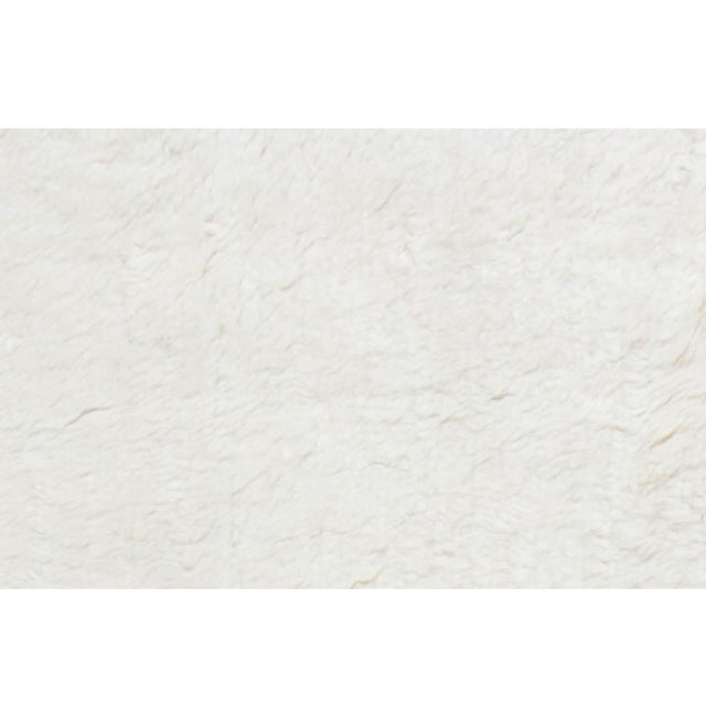 Minimalist White Moroccan-Inspired Wool Rug by Doris Leslie Blau For Sale - Image 4 of 6