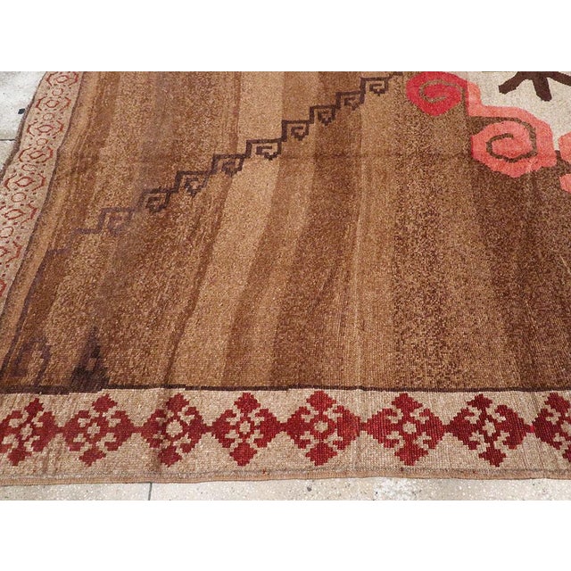 Textile Galerie Shabab Collection Mid-20th Century Turkish Anatolian Carpet For Sale - Image 7 of 10
