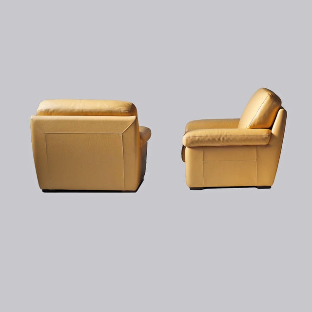 Light Yellow French Leather Chairs Burov of Paris’ - A Pair For Sale - Image 8 of 9