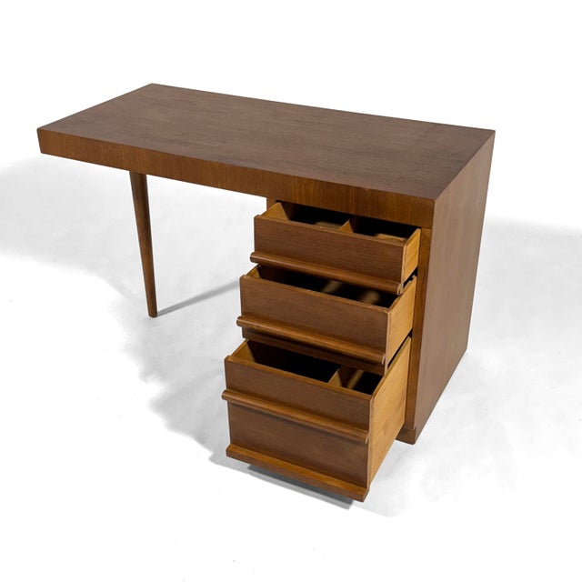 1950s t.h. Robsjohn-Gibbings Single Pedestal Desk by Widdicomb For Sale - Image 5 of 11