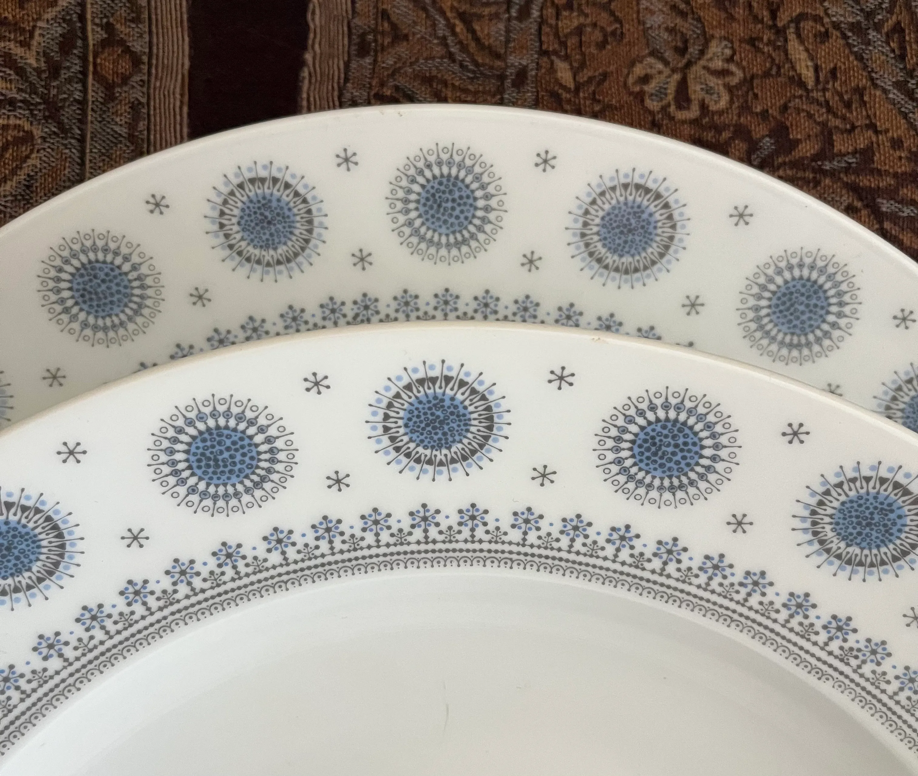 Mid-Century 1963 Rosenthal Germany “EisBlume” Ice Blossom