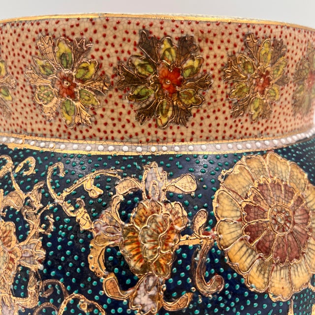 Mid 20th Century Vintage Chinoiserie Ceramic Satsuma Vase Stand, Ginger Jar Pedestal, Base, or Riser For Sale - Image 5 of 13