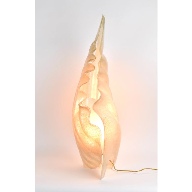 Rougier Vintage Modernist Rougier Shell Bubble Acrylic Wave Table Lamp For Sale - Image 4 of 13