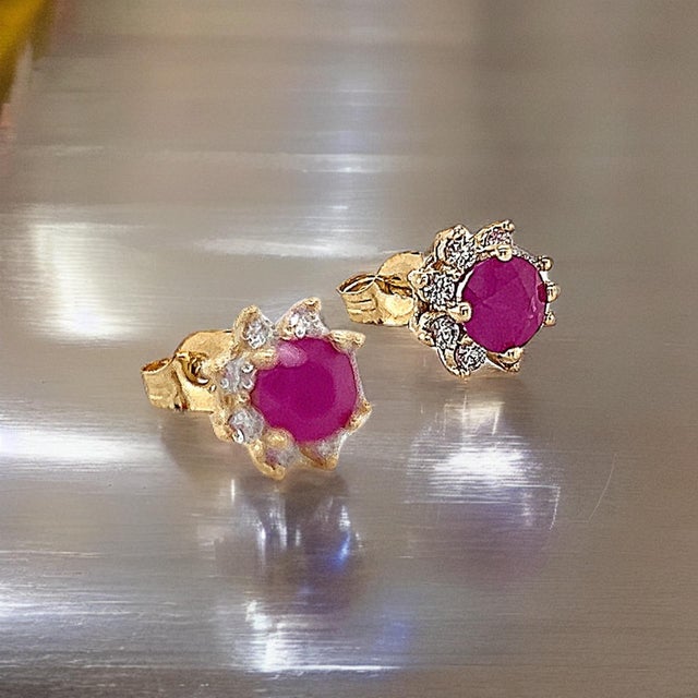 Traditional Natural Ruby Diamond Earrings 14k Gold 1.25 TCW Certified For Sale - Image 3 of 14