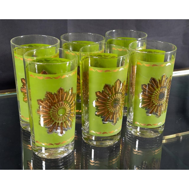 Vintage Mid Century Modern Avocado Green and Gold Starburst Highball Glasses - Set of 6 For Sale - Image 4 of 6