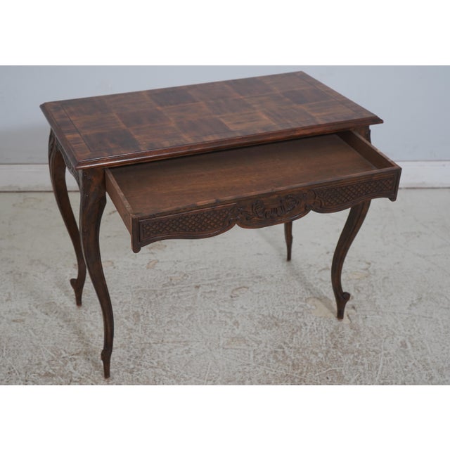 French French Louis XV Style Walnut 1 Drawer Writing Desk Table For Sale - Image 3 of 17