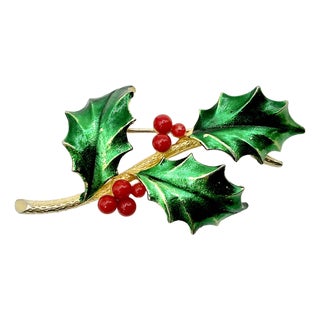 1950s Vintage Americana Boho Chic Christmas Holly Branch Brooch, Mylu Designs. For Sale