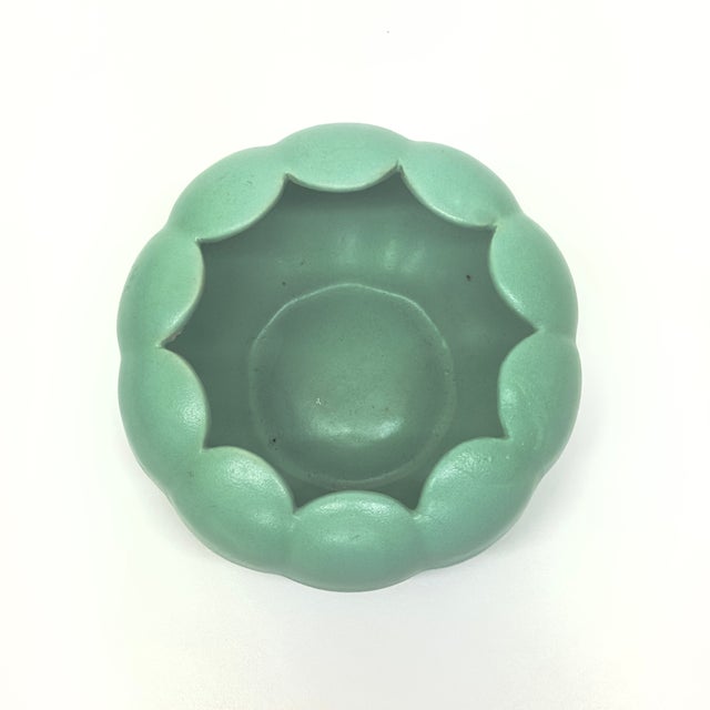 Green Mid 20th Century Fluted and Scalloped Mixed Greens Planters - Group of 3 For Sale - Image 8 of 11