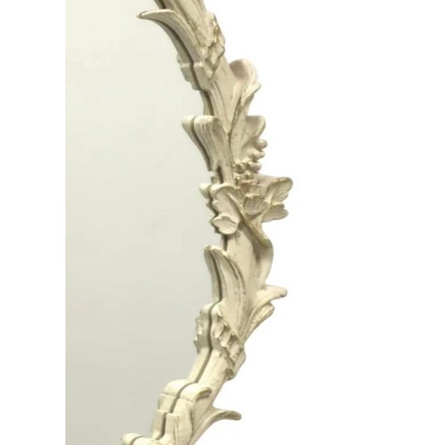 Vintage Carolina Mirror, Cream Oval Floral & Leaf Wall Mirror With Gold Highlights For Sale In Tampa - Image 6 of 12