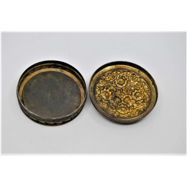 Circular Pill Box with Engraved Plant Motifs For Sale - Image 4 of 6