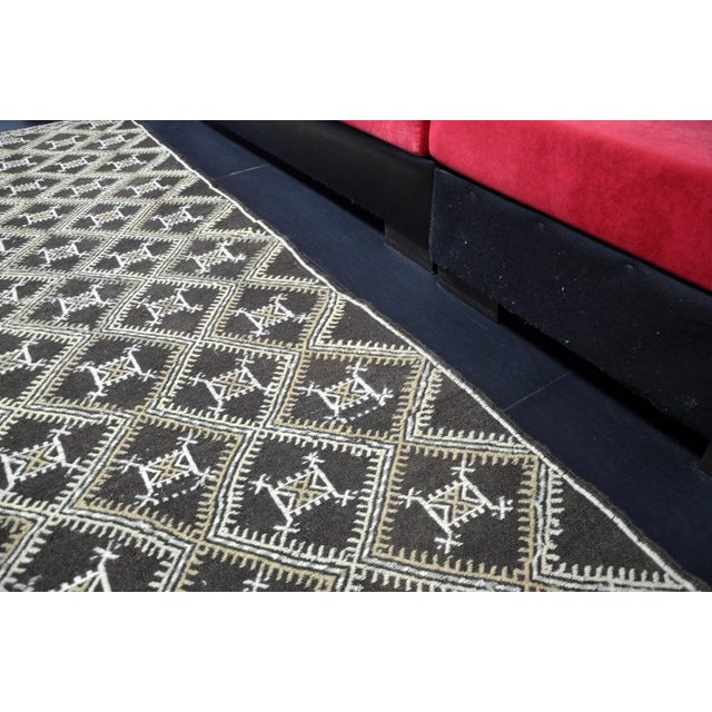 1960s Vintage Turkish Anatolian Handwoven Kilim Rug For Sale - Image 9 of 11