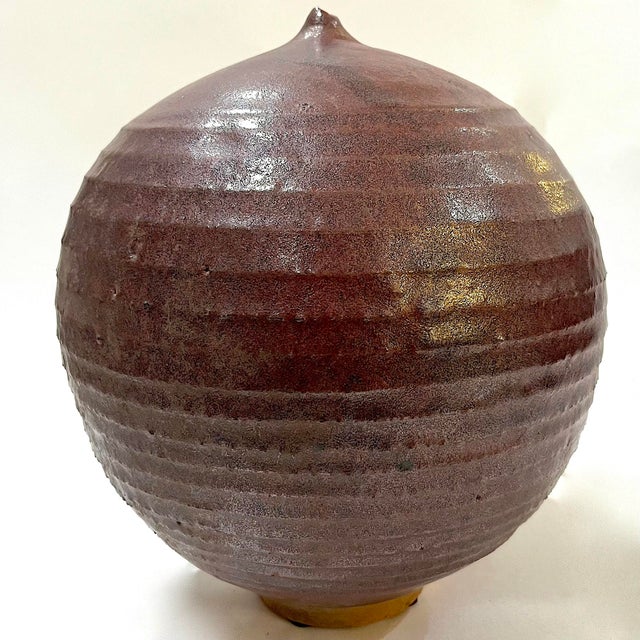 Ceramic 1980's Oxblood Stoneware Ridged Vessel With Nipple Top Opening - Ken Edwards Montana Potter For Sale - Image 7 of 11