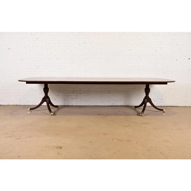 English Councill Furniture Georgian Banded Mahogany Double Pedestal Extension Dining Table, Newly Refinished For Sale - Image 3 of 14