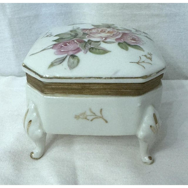 Early 20th Century Early 20th Century Porcelain Dresser Box For Sale - Image 5 of 8
