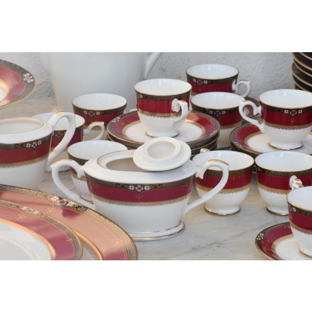 1960s Elegant Mid-Century Japanese Bone China Service for 12 in White and Noble Red For Sale - Image 13 of 17