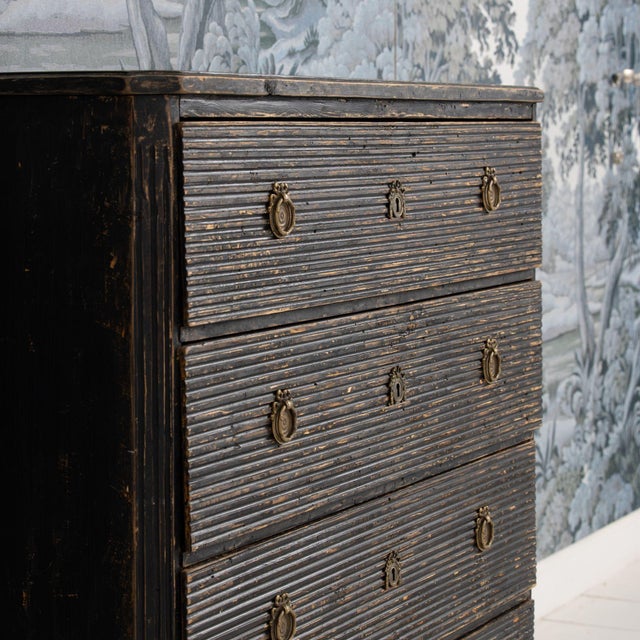 18th Century 18th Century Swedish Gustavian Period Reeded Commode in Original Black Paint For Sale - Image 5 of 16
