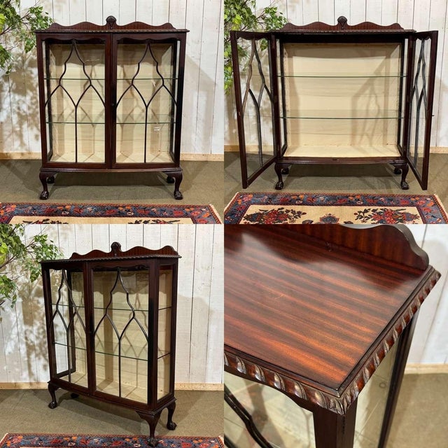 English mahogany display cabinet from the 1930s - W=1.09m H=1.38m D=34cm