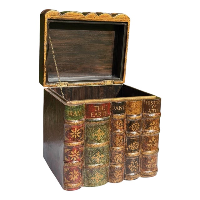 Vintage Trompe-L’œil Decorative Faux Book Box For Sale