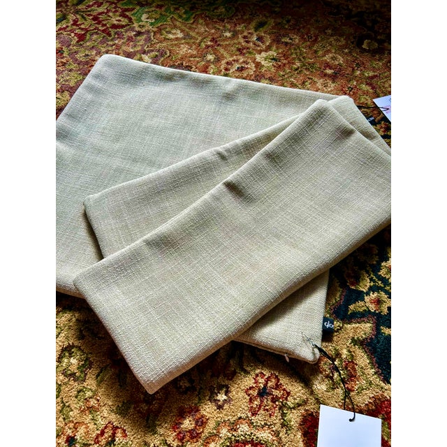 Custom 20x20 Heavyweight Cotton-Linen Pillow Covers (Pair) Oatmeal Heather For Sale - Image 4 of 5