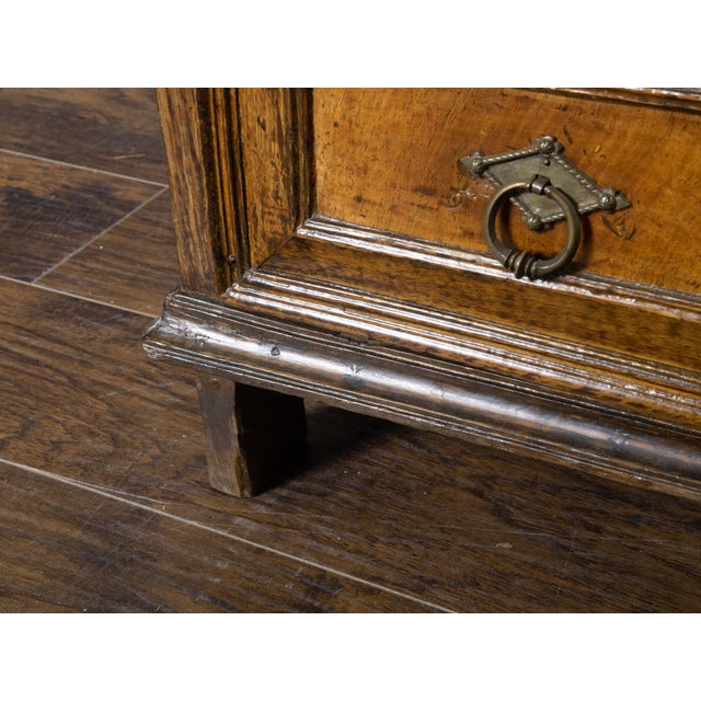 English King George III 1800s Oak Five Drawer Commode with Raised Panels For Sale - Image 4 of 12