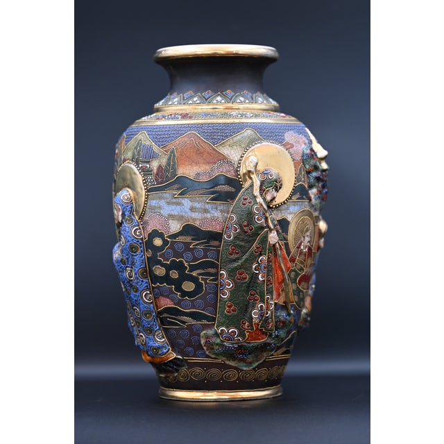 Japanese Satsuma-Style Vase With Raised Moriage & Gilt Detailing – Spiritual Figures, Circa Early 20th Century For Sale - Image 4 of 10