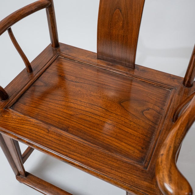 Pair of Chinese Ming-Style Horseshoe Armchairs in Solid Elm, Mid-20th Century For Sale - Image 13 of 16
