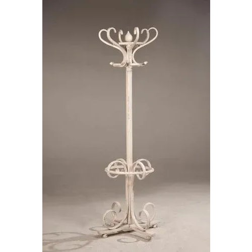 Thonet coat stand with an early 20th century design, made using the technique of steam bent wood. The shape of these...
