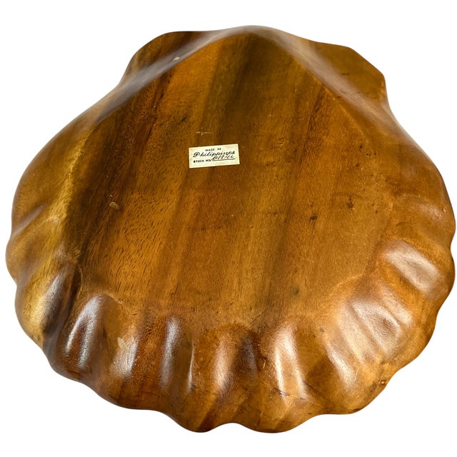 White Vintage Large Carved Monkey Pod Wood and White Capiz Shell Lined Palm Fron & Scallop Shell Trays - Set of Two For Sale - Image 8 of 11