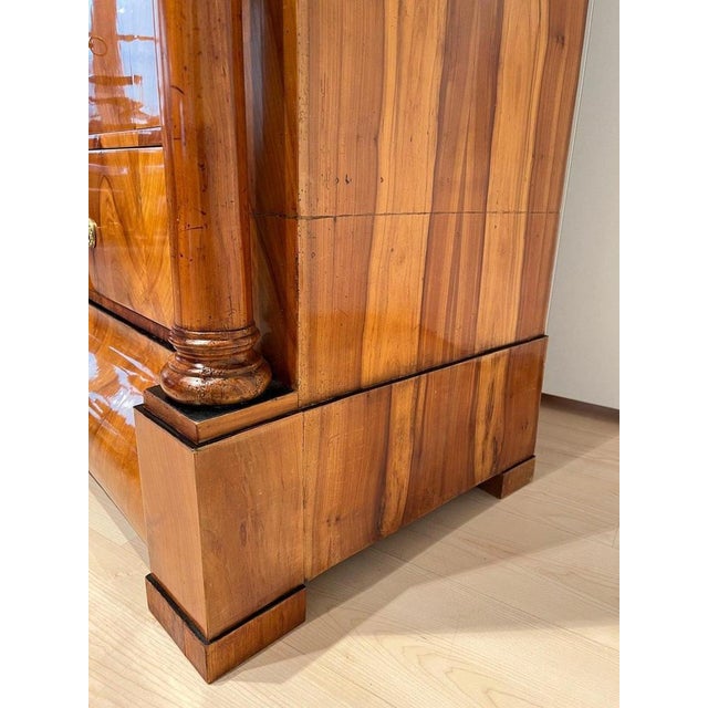 Biedermeier Secretaire in Cherrywood and Maple with Inlays and Brass, South Germany, 1830s For Sale - Image 11 of 18