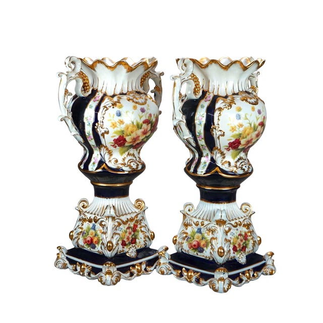 Large and impressive pair of French Old Paris porcelain decorative urn vases, made in France in the mid to late 19th...