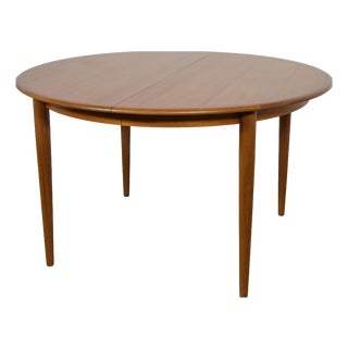 Mid-Century Round Teak Extendable Dining Table from Skovmand & Andersen, Denmark, 1960s For Sale