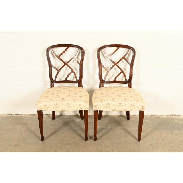 English Kindel Furniture Style Federal Carved Mahogany Side Chairs or Dining Chairs, Pair For Sale - Image 3 of 14