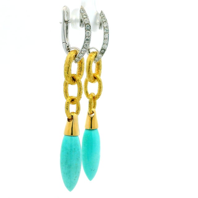 1990s Pair of Italian 18k Gold Diamond & Turquoise Link Drop Earrings For Sale - Image 4 of 10