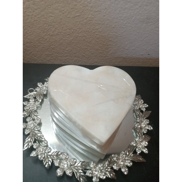 1980s Exquisite Set of 4 Alabaster Heart Shaped Coasters From Italy For Sale In Dallas - Image 6 of 6