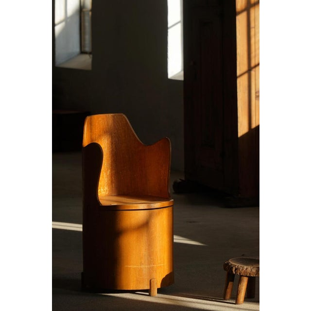 Brutalist Mid-Century Scandinavian Modern Stump Chair in Pine, 1950s For Sale - Image 3 of 18