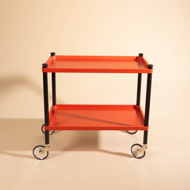 The tea trolley is attributed to André Groult. A very similar model with marquetry is known from the 1930s. He had already...