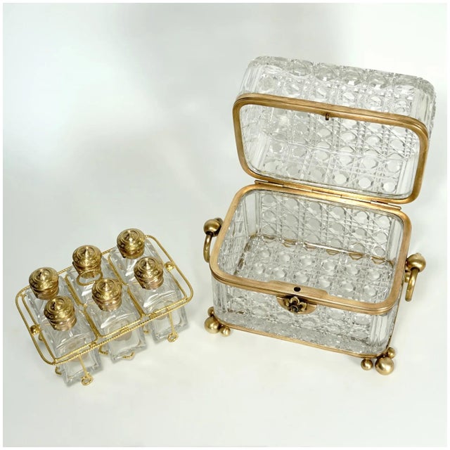 Cristalleries De Baccarat Mid 19th Century Antique Baccarat French Cut Crystal Perfume Box, Casket For Sale - Image 4 of 12