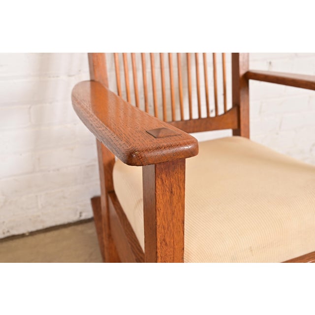 Limbert Antique Mission Oak Arts & Crafts Spindle Rocking Chair, Circa 1910 For Sale - Image 9 of 14