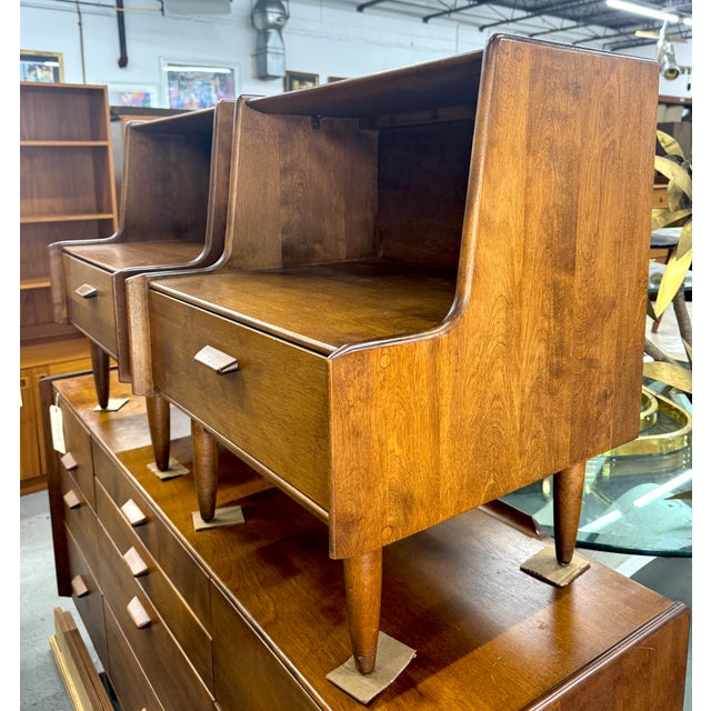 Mid-Century Modern Mid-Century Russel Wright for Conant Ball Nightstands For Sale - Image 3 of 14