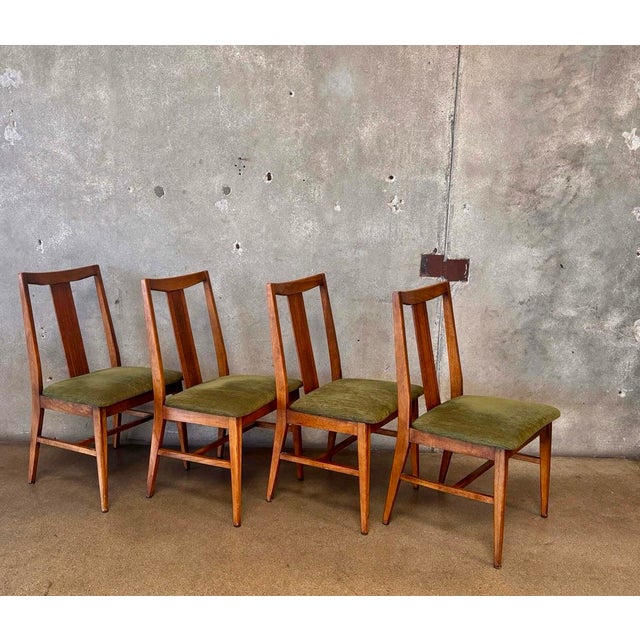 Mid-Century Modern 1960s Vintage Mid-Century Modern Dining Chairs - Set of 4 For Sale - Image 3 of 5