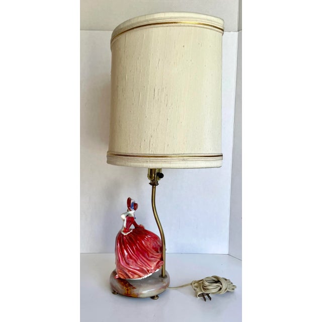 Metal 1930s Pair of English Royal Doulton Lady Figurines on Onyx Lamps For Sale - Image 7 of 13