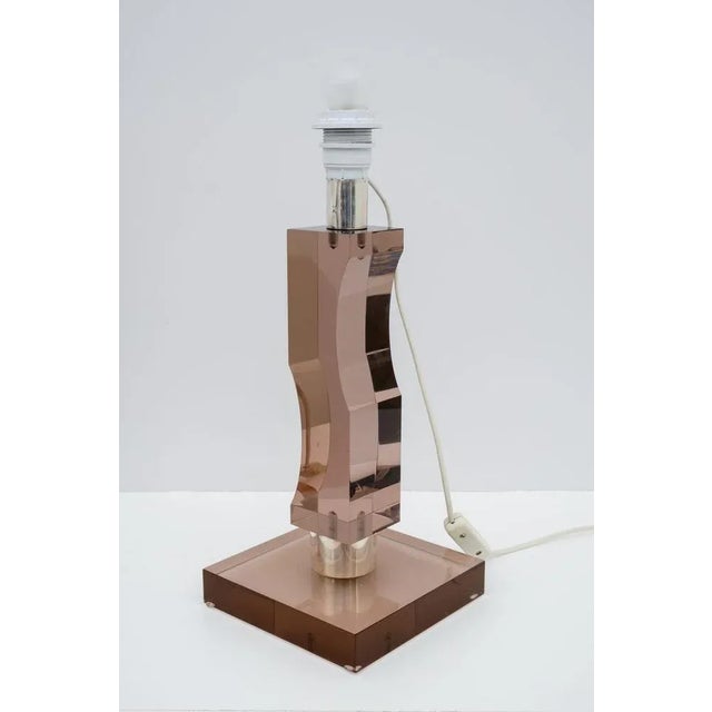 Brown Mid-Century Italian Modern Acrylic Glass and Silver Table Lamp, 1970s For Sale - Image 8 of 9